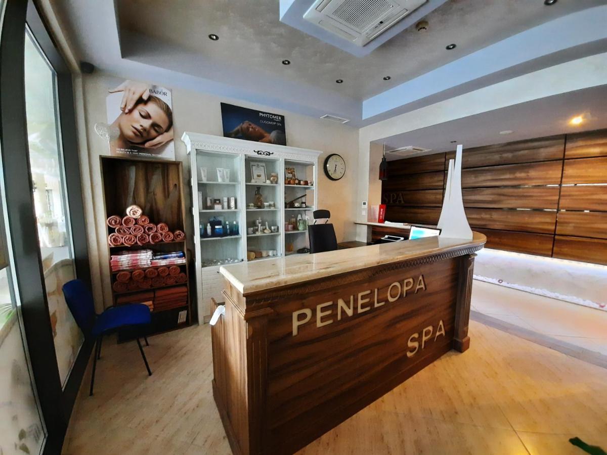 Private Apartments By The Sea With A Large Terrace In Apart Hotel! بوموري المظهر الخارجي الصورة