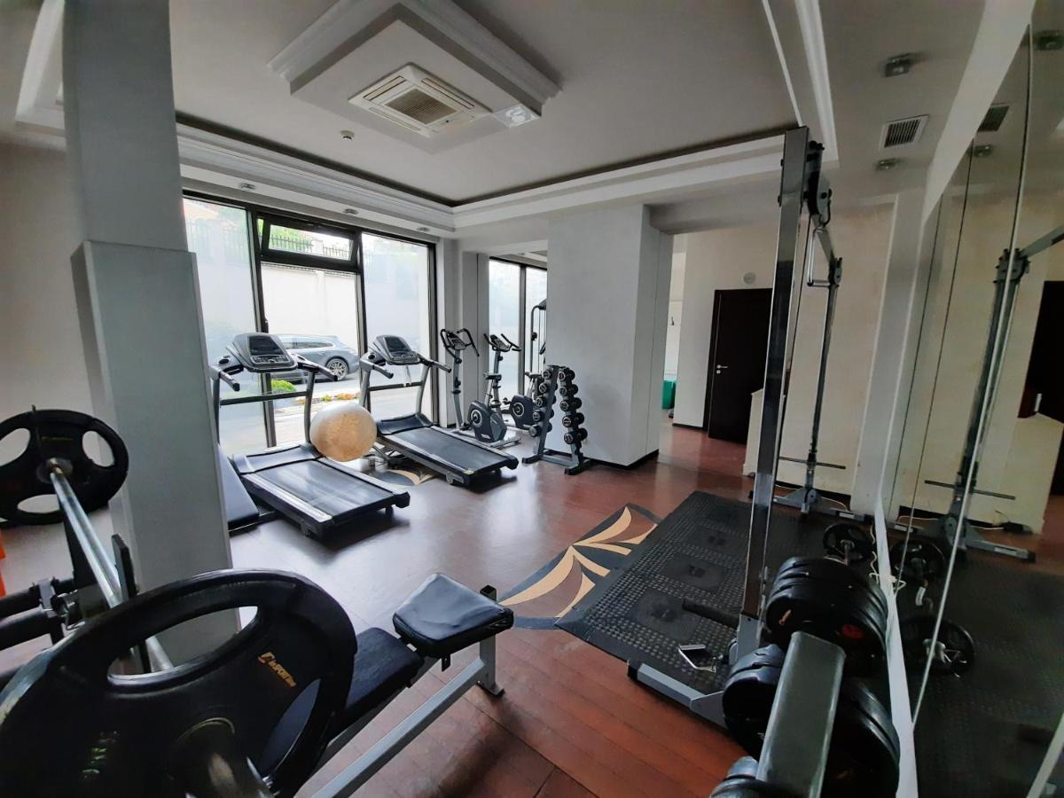 Private Apartments By The Sea With A Large Terrace In Apart Hotel! بوموري المظهر الخارجي الصورة