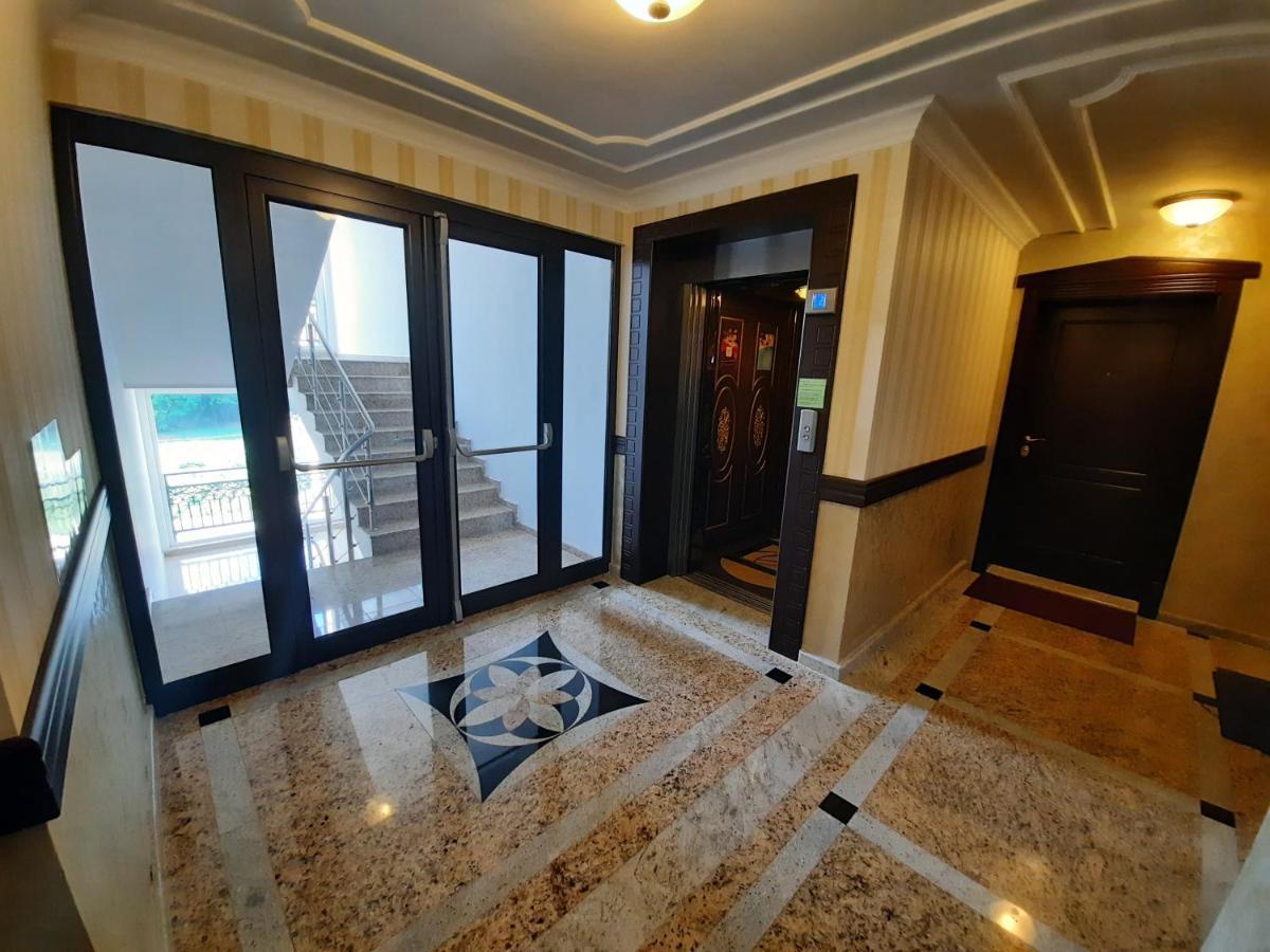 Private Apartments By The Sea With A Large Terrace In Apart Hotel! بوموري المظهر الخارجي الصورة