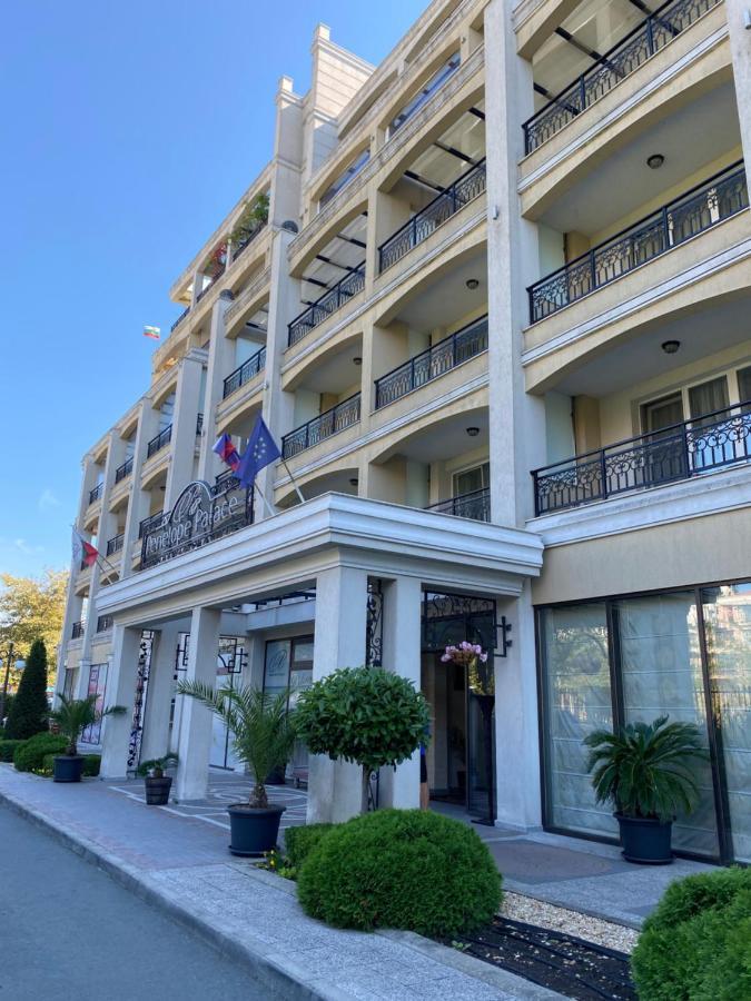 Private Apartments By The Sea With A Large Terrace In Apart Hotel! بوموري المظهر الخارجي الصورة
