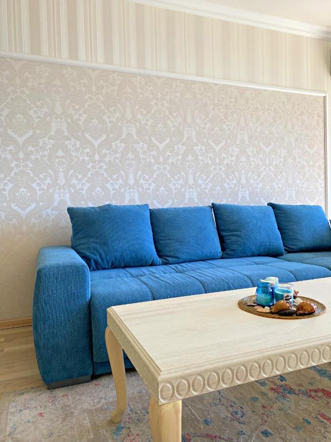 Private Apartments By The Sea With A Large Terrace In Apart Hotel! بوموري المظهر الخارجي الصورة